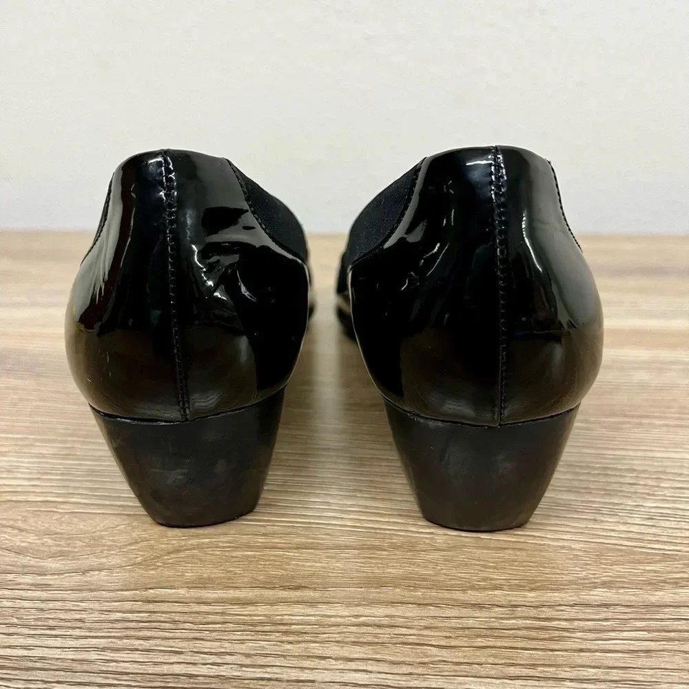 Salvador Ferragamo Patent Leather Heel Size 7.5 B